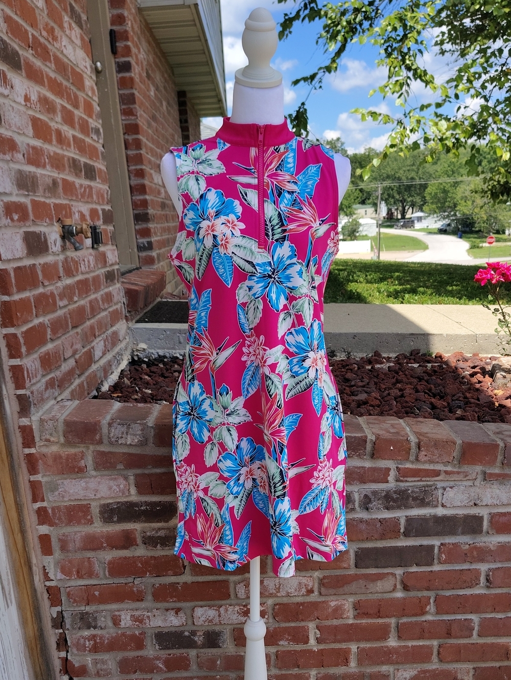 Tommy Bahama Golf Floral Sleeveless Liquid Knit Mini Dress Size M Pockets Sporty - Picture 3 of 12
